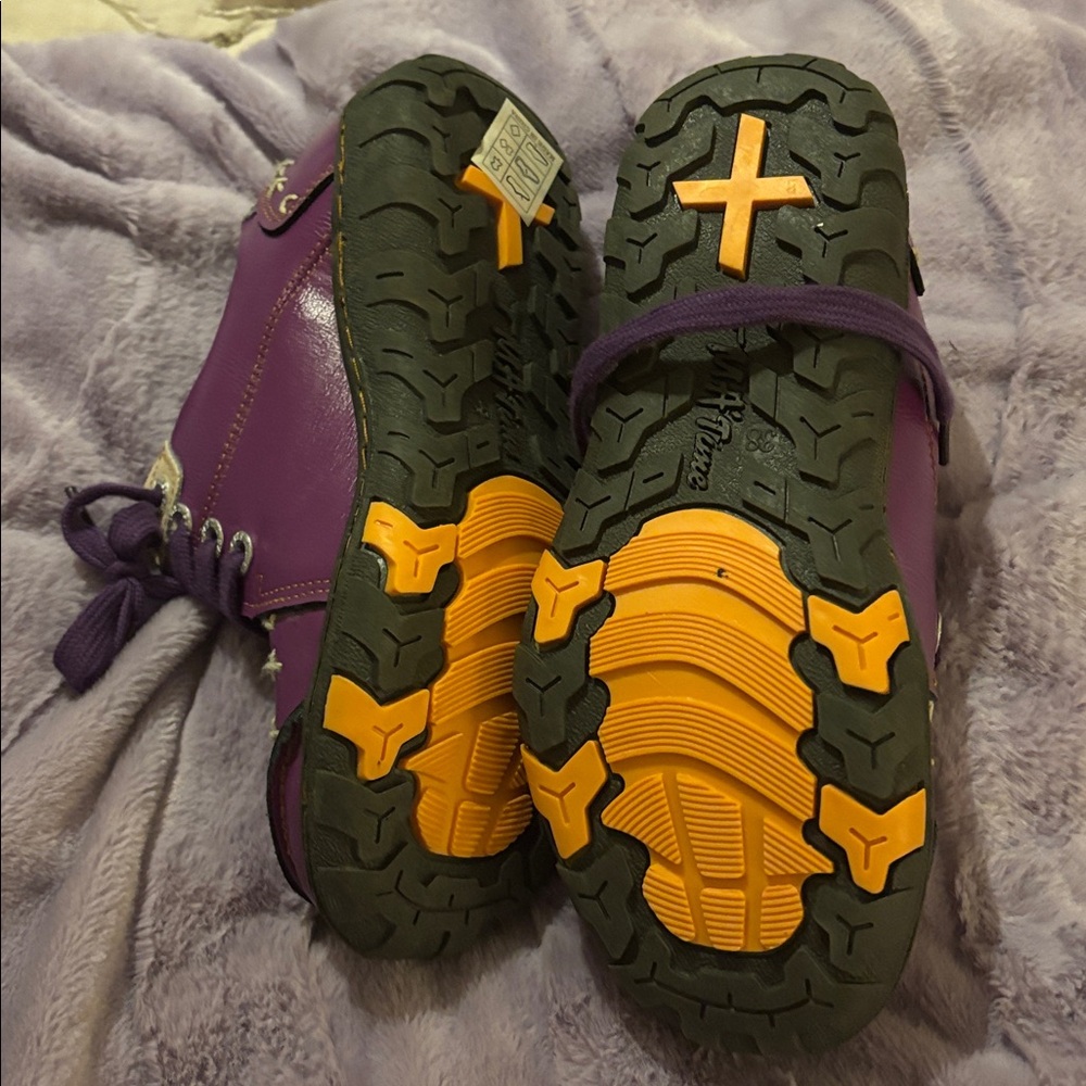 TMA eyes leather shoes. - Picture 5 of 5